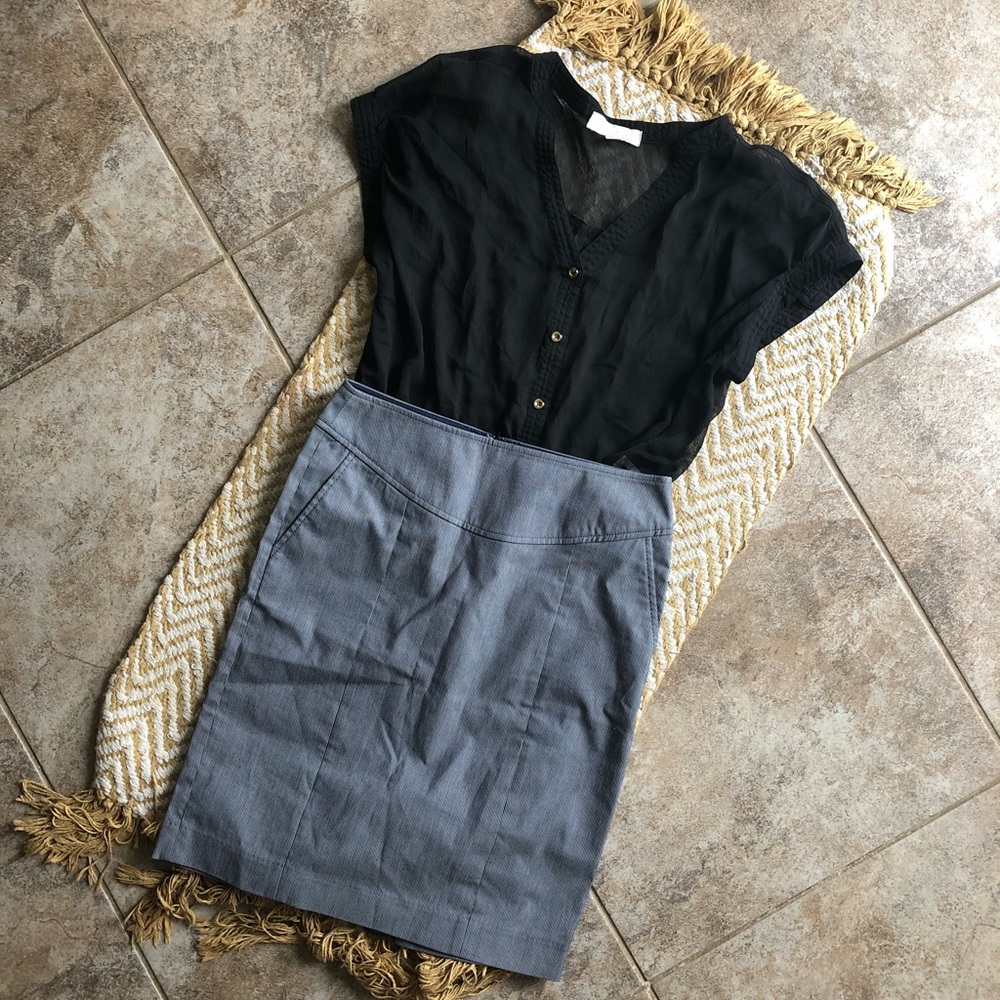 Banana republic like new pencil skirt size 4